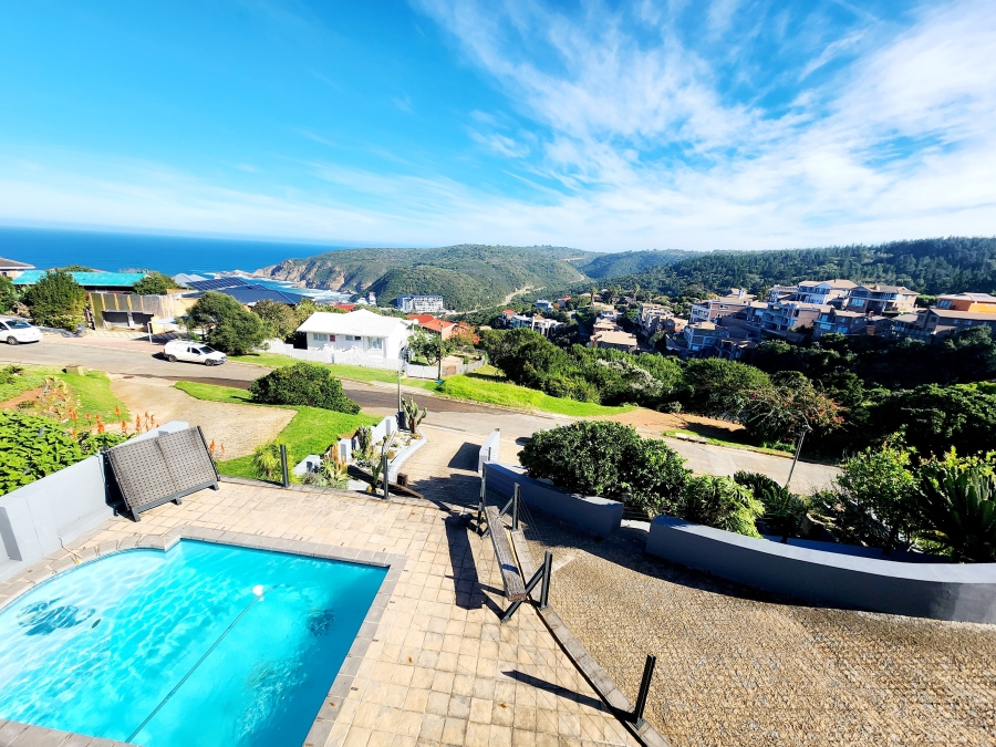 6 Bedroom Property for Sale in Herolds Bay Western Cape